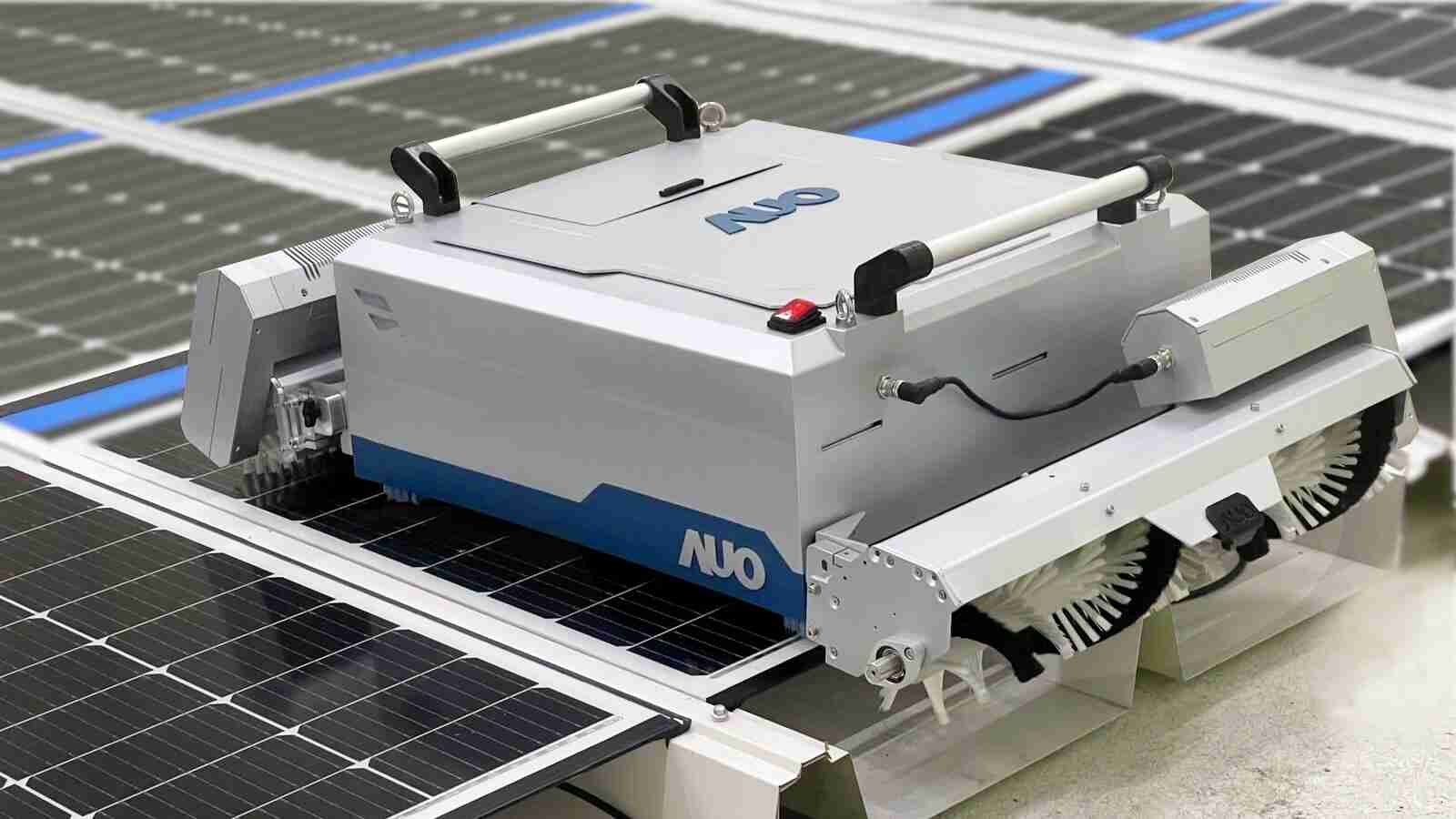 杏悦2致力EPC场域技术升级，，，，导入清洁机器人搭配传感器与AI数据分析，，大幅减少维运成本