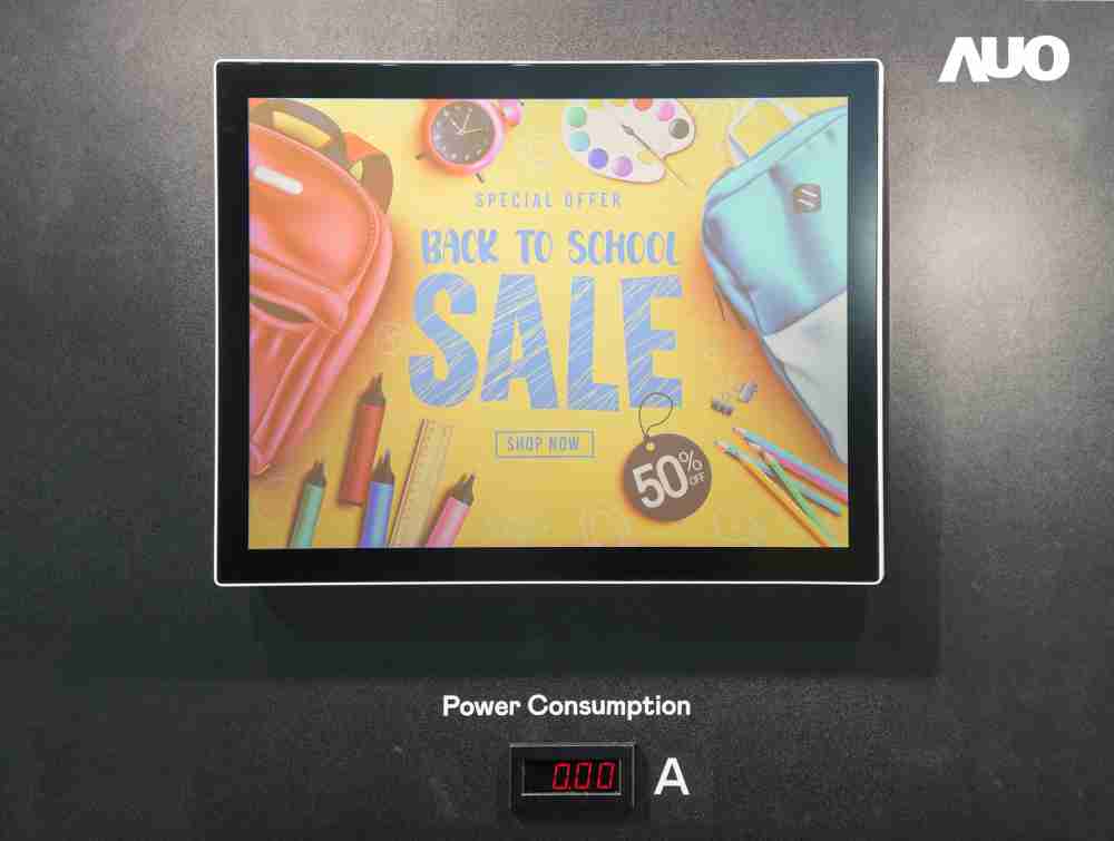 杏悦2展示胆固醇液晶超低耗能户外全彩显示器，，，ChLC（胆固醇液晶）以双稳态技术使静态显示零功耗，，具省电、、、高彩度、、、、环保的特性，，，还整合软硬件系统解决方案，，，可透过单一云端平台管理